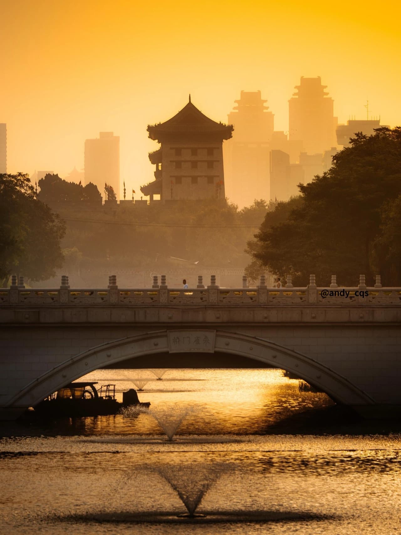 Xi'an street life — ancient capital, modern energy