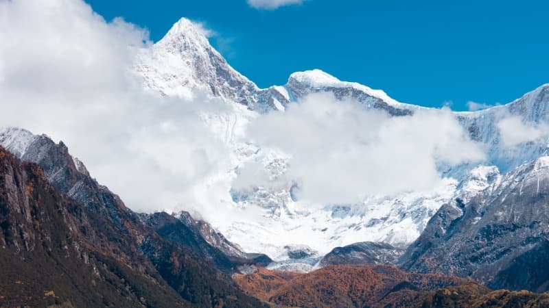 Namcha Barwa (7,782m) — Tibet's most beautiful snow peak at sunrise