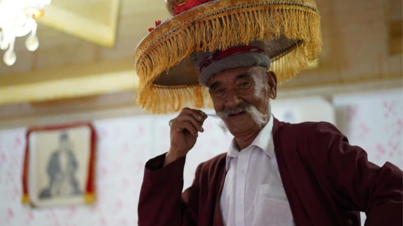 Southern Xinjiang folk culture — vibrant Uyghur traditions and bazaars