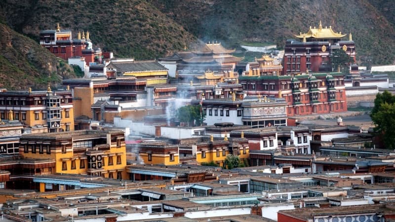 Seven Colors of Gannan: 7-Day Tibetan Shangri-La Adventure