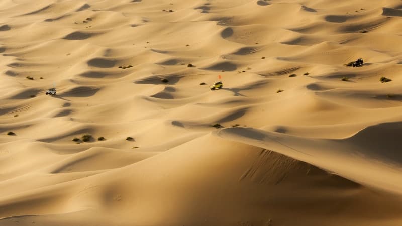 Badain Jaran Desert — home to the world's tallest stationary sand dunes